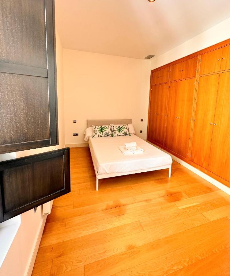 Penthouse Near Cathedral Private Rooftop Private Parking Sevilla Kültér fotó